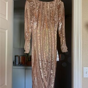 Dress the Population Gold Sequin Long Sleeve Dress
